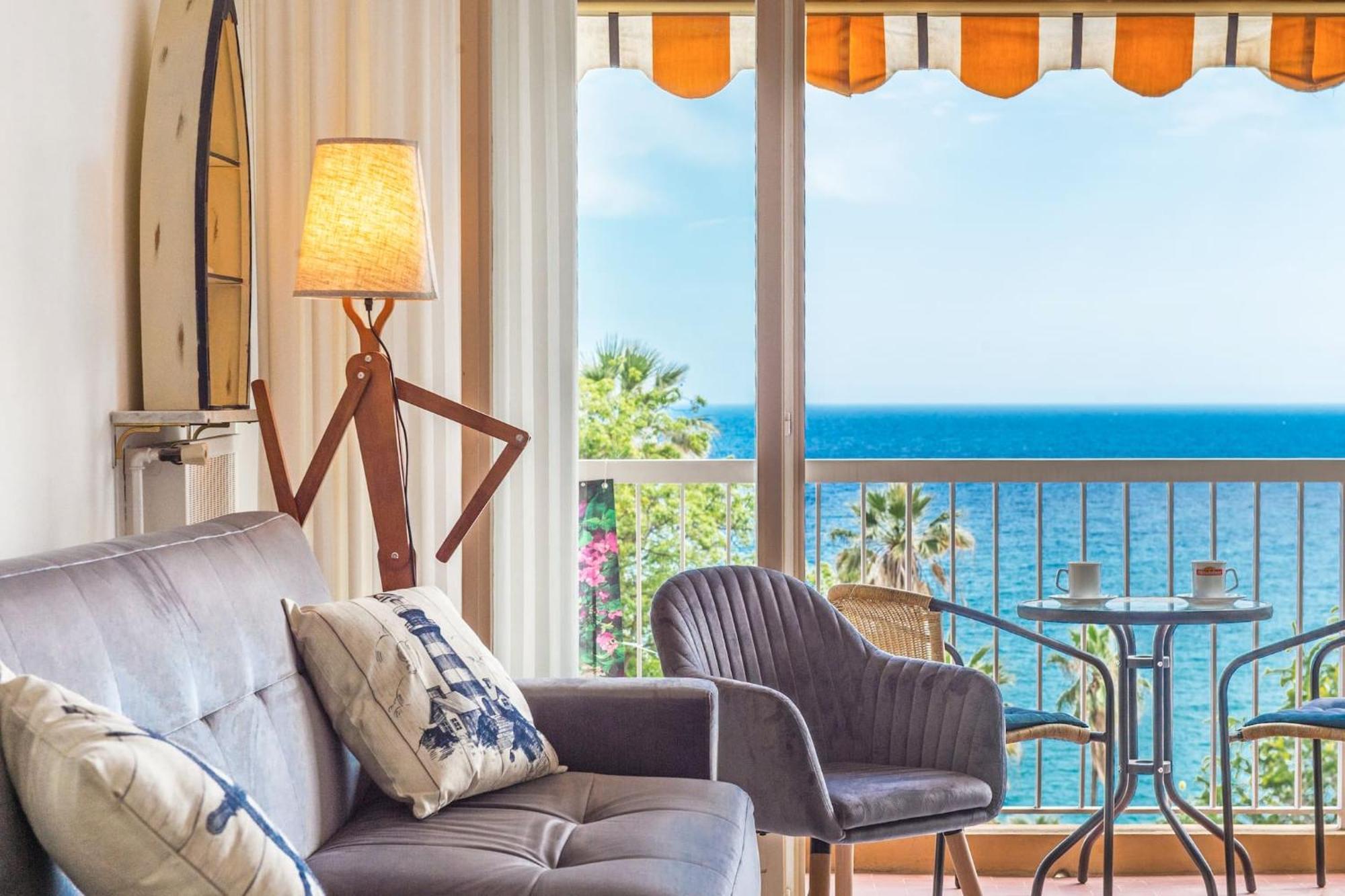 Vina Del Mare, Vue Mer, Terrasse Menton Bagian luar foto